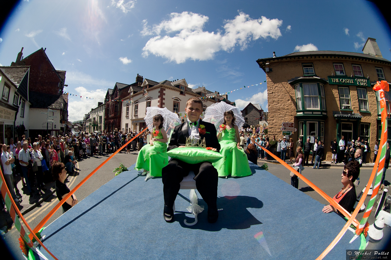 http://oomz.net/scaled/wales/IMG_6419-1280.jpg