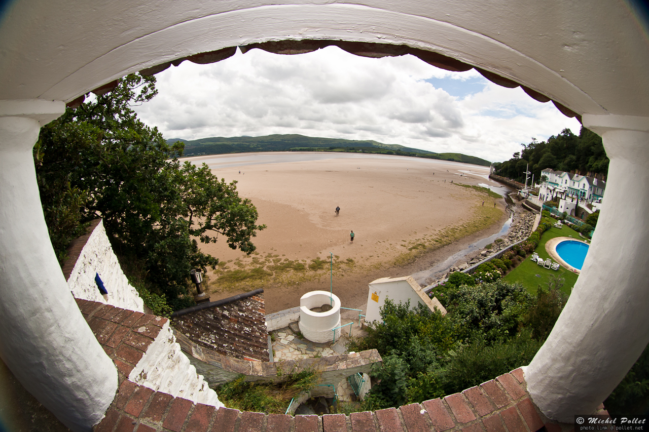 http://oomz.net/scaled/wales/IMG_6573-1280.jpg